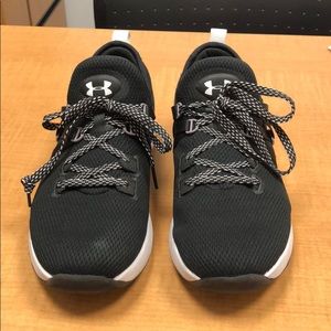 Under armour sneakers. New. Size 9!